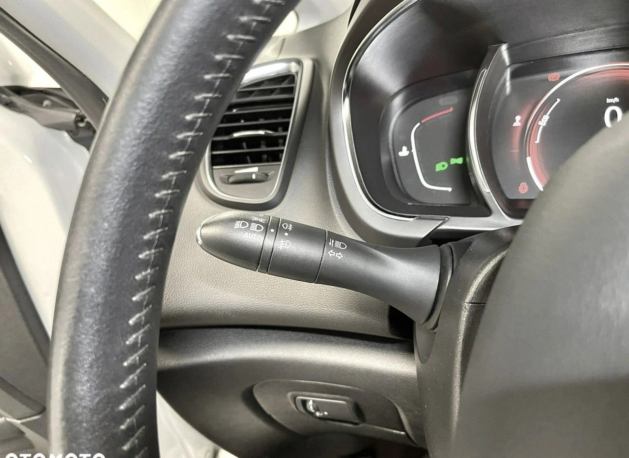 Renault Scenic cena 50200 przebieg: 240000, rok produkcji 2018 z Sopot małe 742